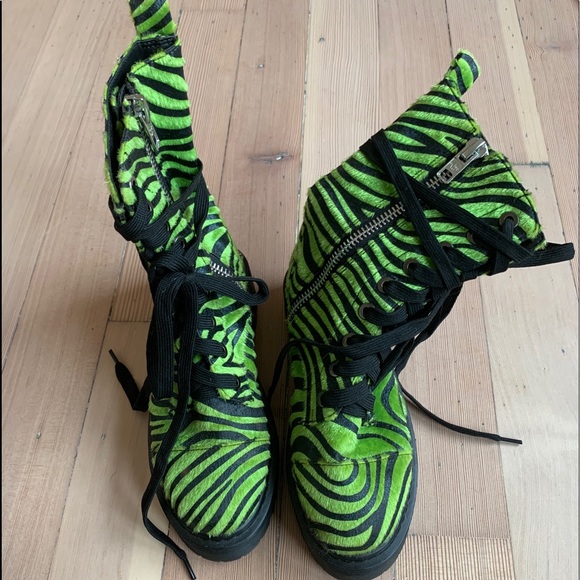 Dolls Kill Shoes - Zebra boots